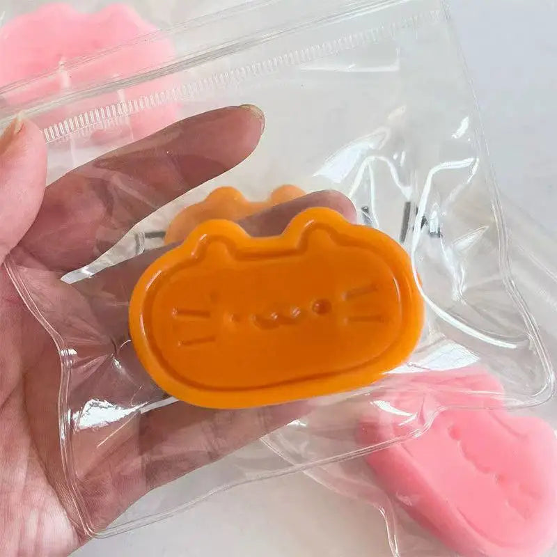 Garo Cat Pinch Cheese Kitten Decompression Toy