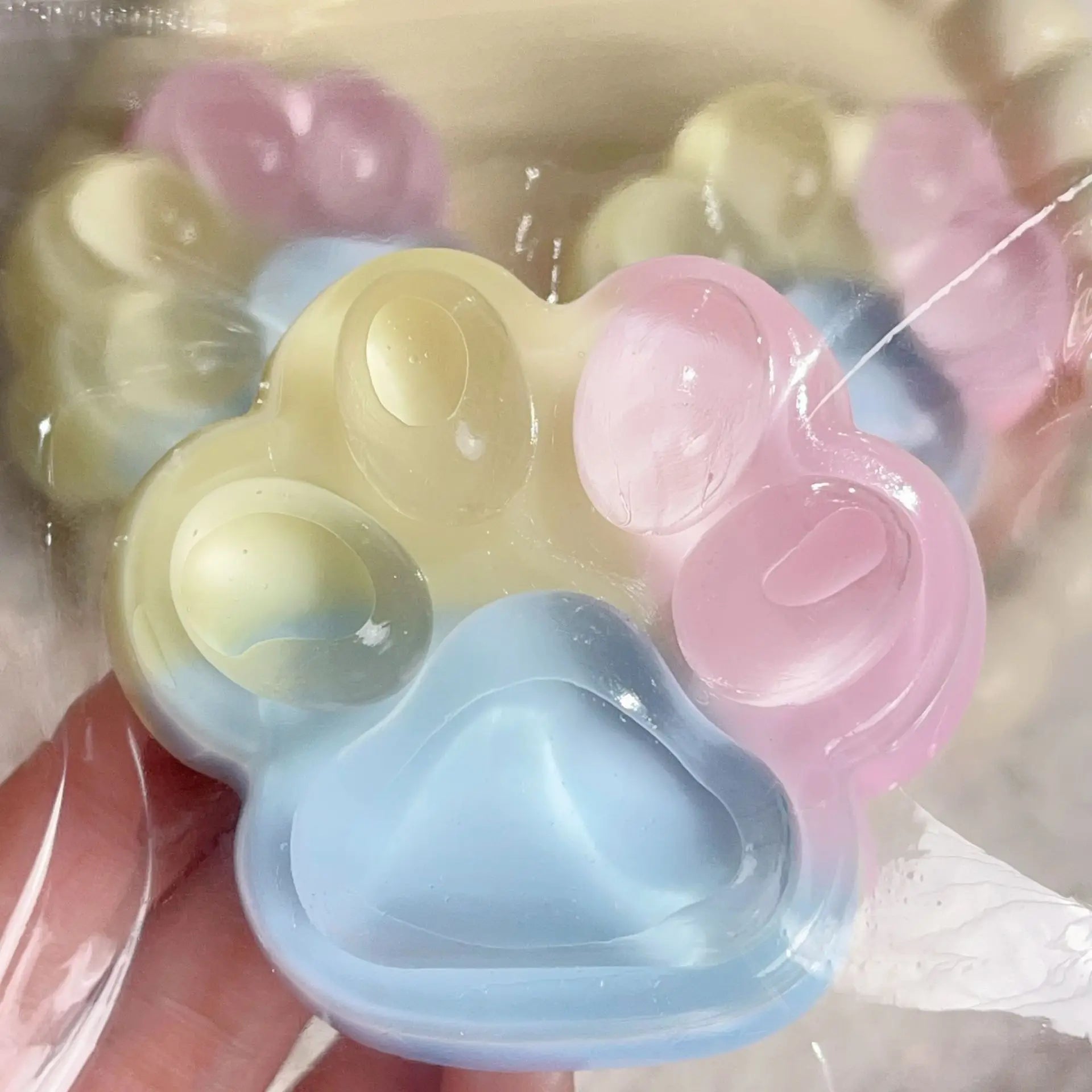 Rainbow Three Color Cat Claw TPR Pinch Toy — Ventilatory Stress Relief